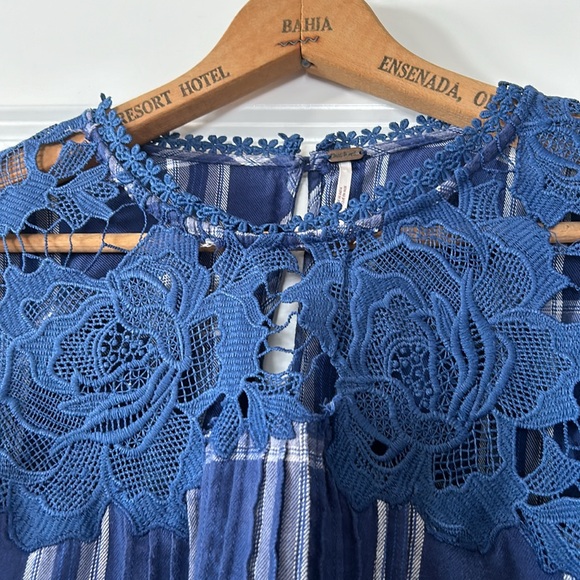 Free People Darling Diane Plaid Balloon Sleeve Lace Top w Measurements! Size M - Picture 4 of 13